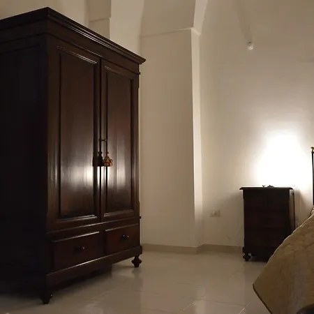 Il Pozzo Casale Carmiano (Apulia)